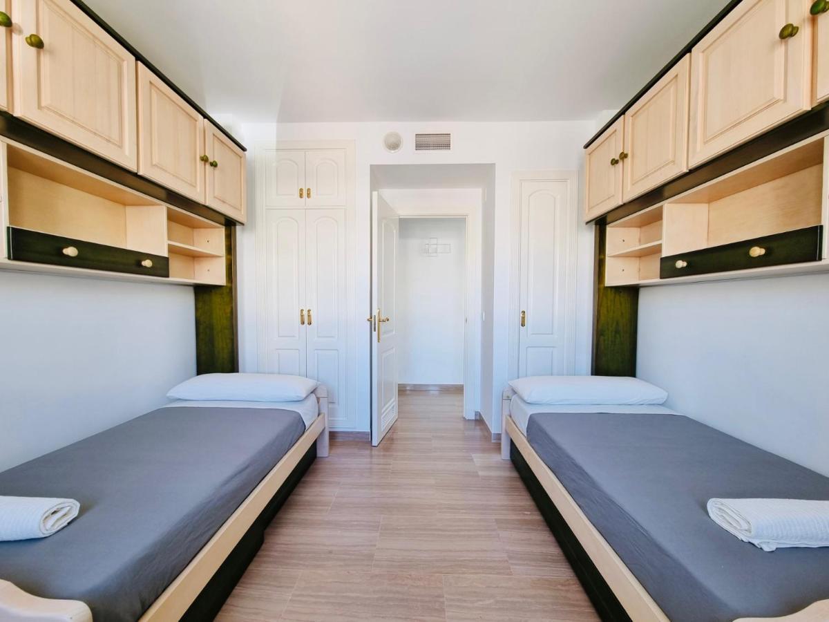 G&G Isla Marina Puerto Apartment Benalmadena Ngoại thất bức ảnh