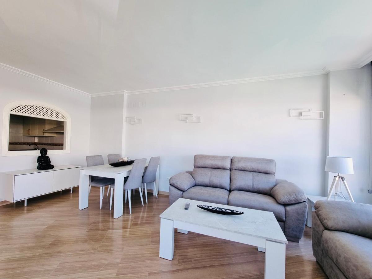 G&G Isla Marina Puerto Apartment Benalmadena Ngoại thất bức ảnh